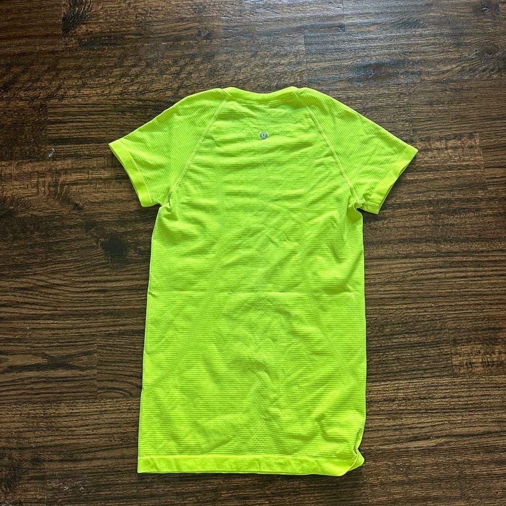 Lululemon Swiftly Tech Yellow/Neon Color Size 4 - image 3